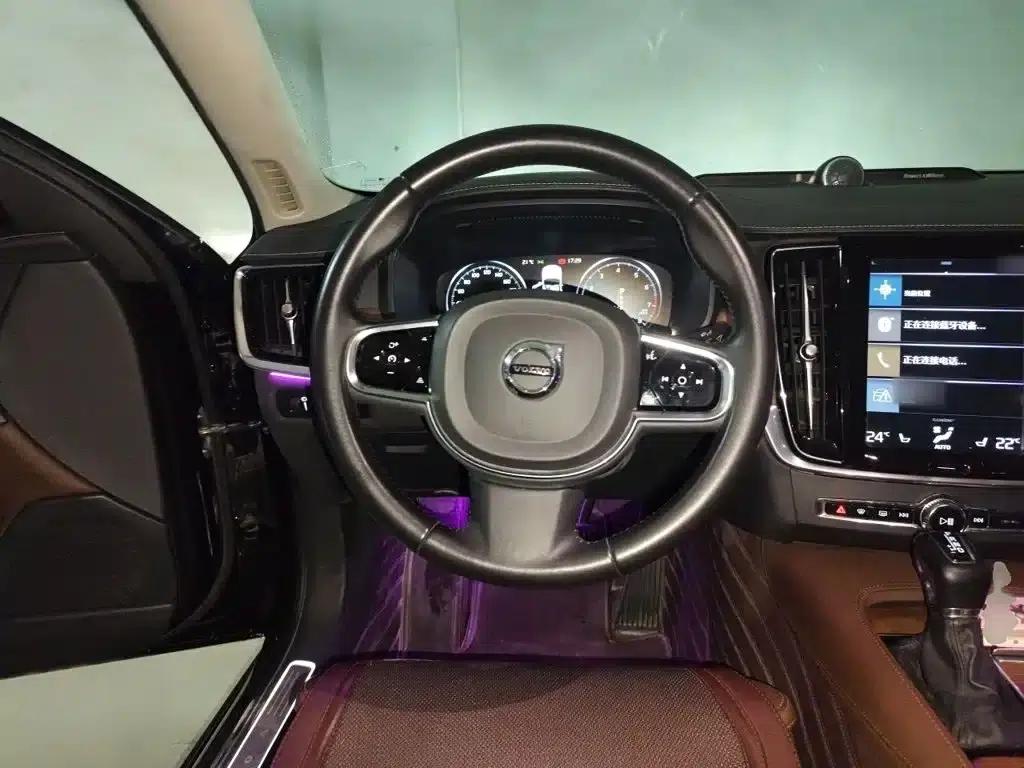 Volvo S90 2020 T5 Inscription Luxury Edition — миниатюра 3