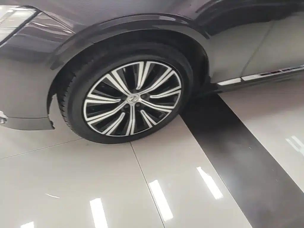 2021 Volvo S90 B5 Smart Luxury Edition — миниатюра 23