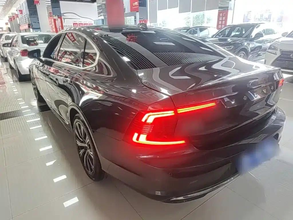 2021 Volvo S90 B5 Smart Luxury Edition — миниатюра 5