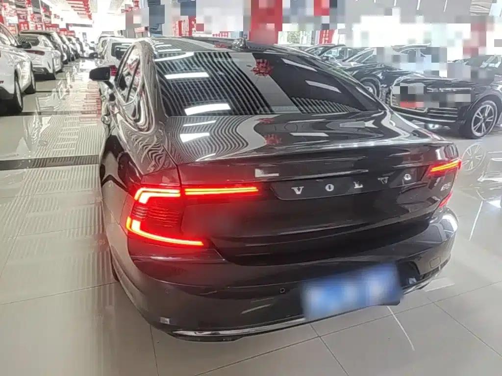 2021 Volvo S90 B5 Smart Luxury Edition — миниатюра 6