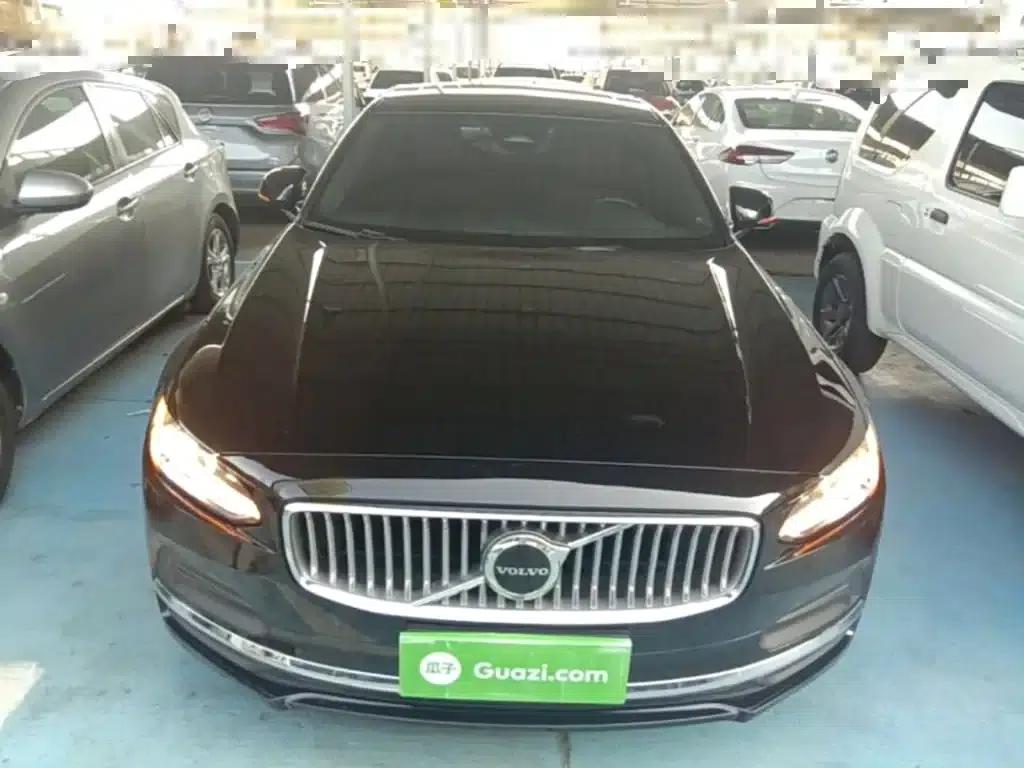 2023 Volvo S90 B5 Smart Luxury Edition — миниатюра 3