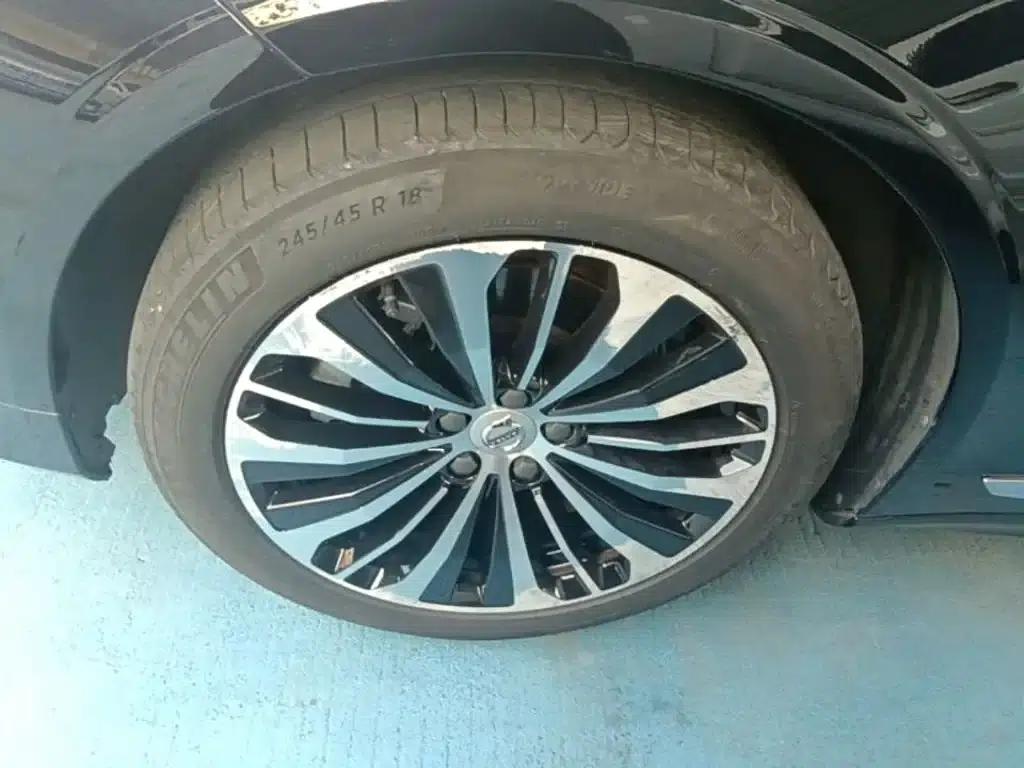2023 Volvo S90 B5 Smart Luxury Edition — миниатюра 23