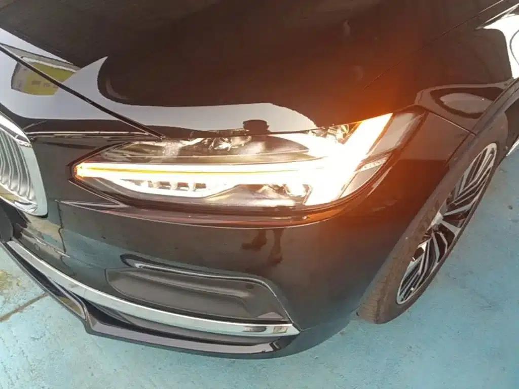 2023 Volvo S90 B5 Smart Luxury Edition — миниатюра 24