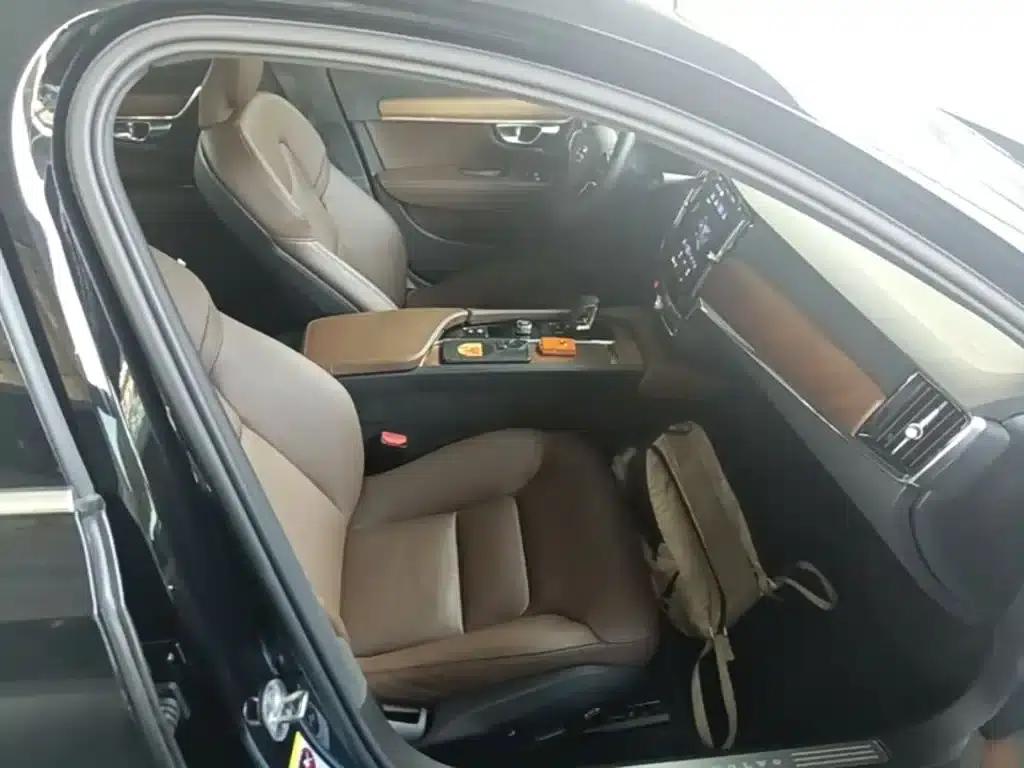 2023 Volvo S90 B5 Smart Luxury Edition — миниатюра 25