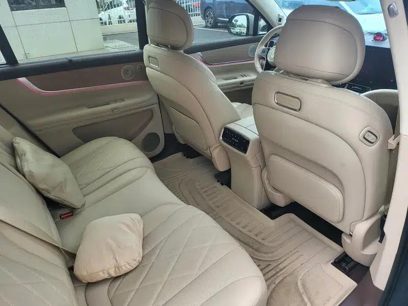 Wenjie M9 2024 Extended Range Ultra 5-Seater — миниатюра 9