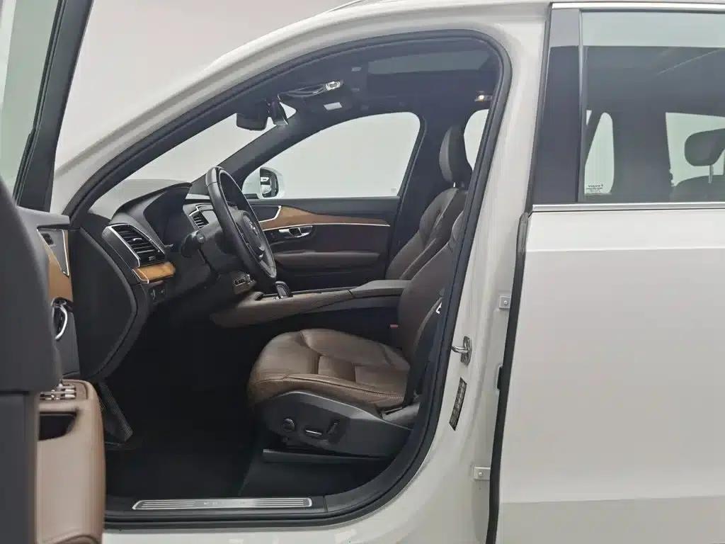 2021 Volvo XC90 B6 Inscription Luxury Edition 7-seater — миниатюра 10