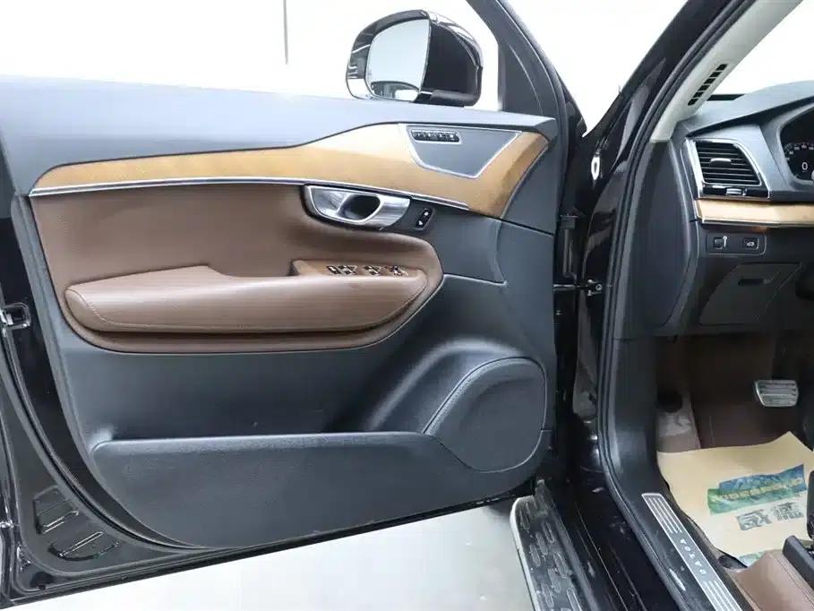 2020 Volvo XC90 Facelift T6 Inscription Luxury Edition 7-Seater — миниатюра 12