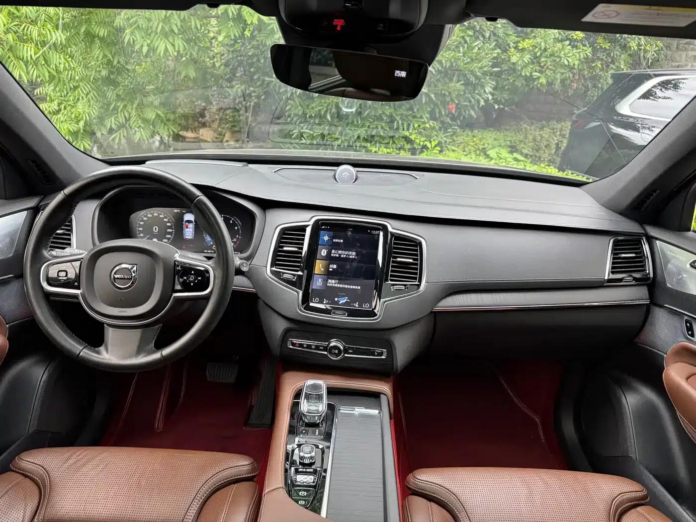 2021 Volvo XC90 B6 Inscription Luxury Edition 7-seater — миниатюра 11