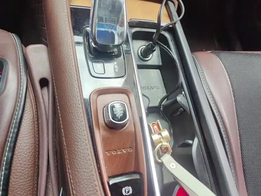 2022 Volvo XC90 B5 Smart Luxury Edition 5-seater — миниатюра 16