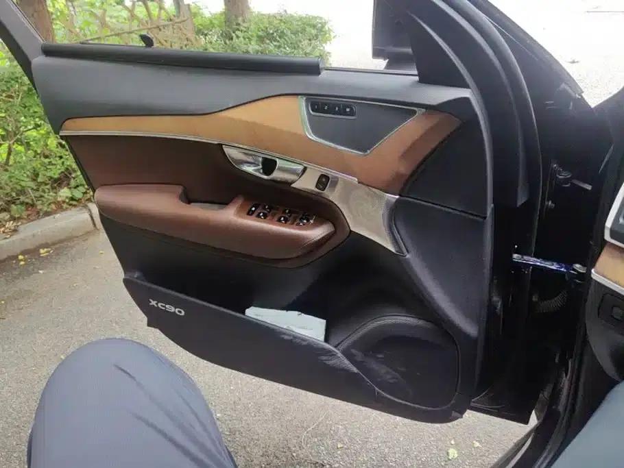 2022 Volvo XC90 B5 Smart Luxury Edition 5-seater — миниатюра 7