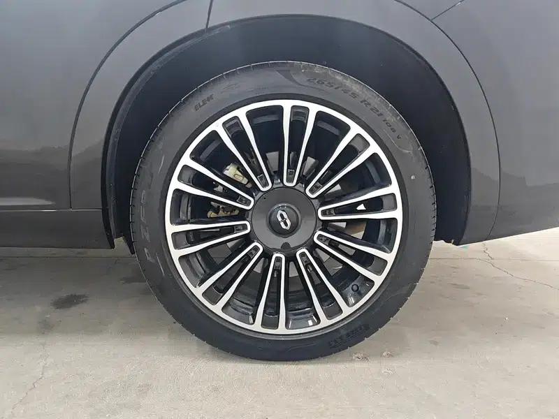 Wenjie M7 2024 Ultra 5-seater 4WD Intelligent Driving Edition — миниатюра 9