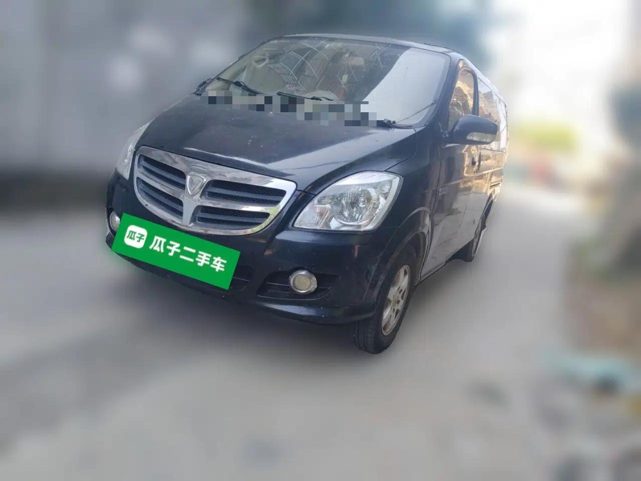 Foton MP-X E 2012 2.4L Executive-Class Comfort Version 4G64 — миниатюра 1