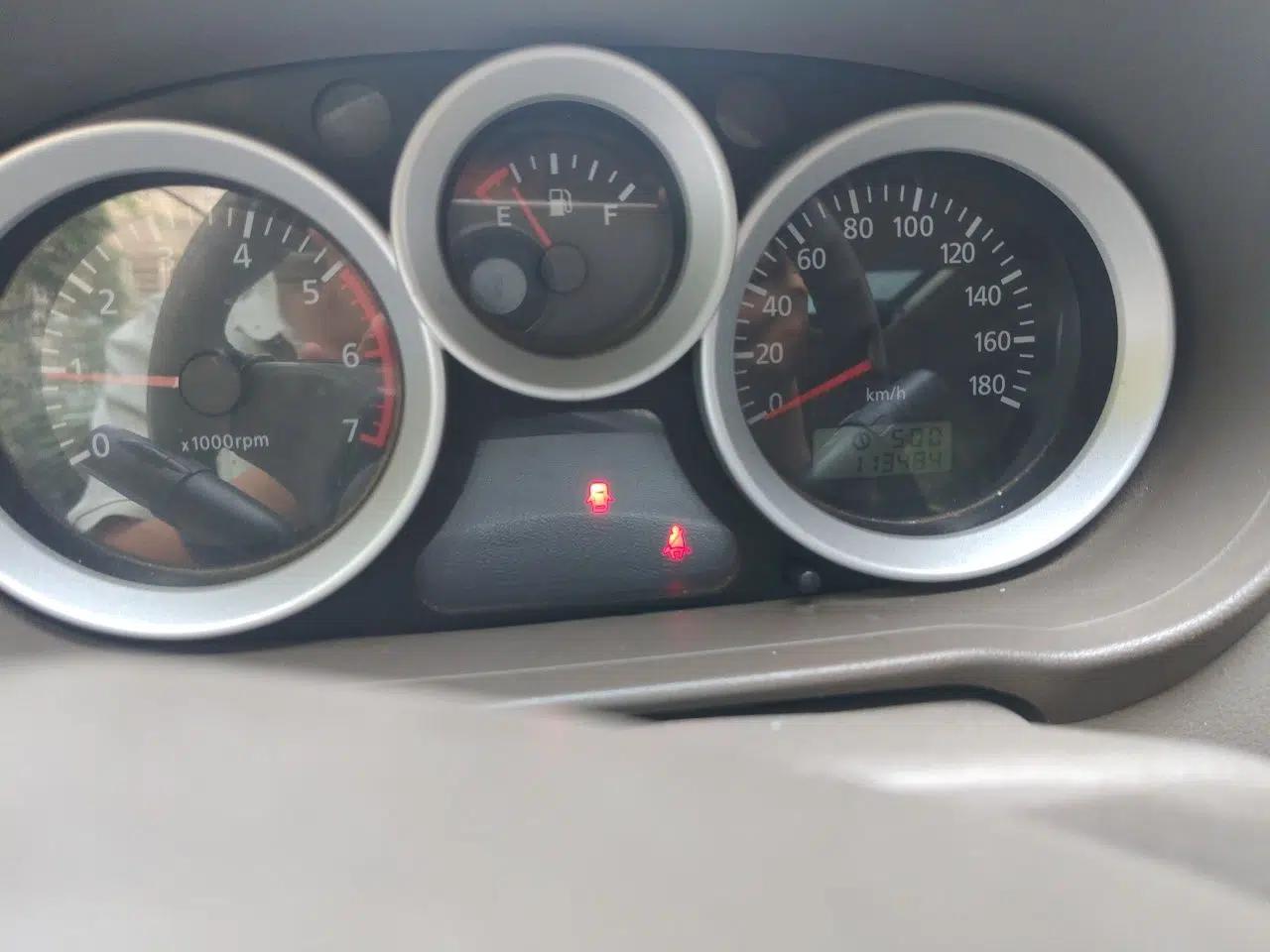 Foton MP-X E 2012 2.4L Executive-Class Comfort Version 4G64 — миниатюра 11