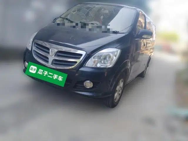 Foton MP-X E 2012 2.4L Executive-Class Comfort Version 4G64