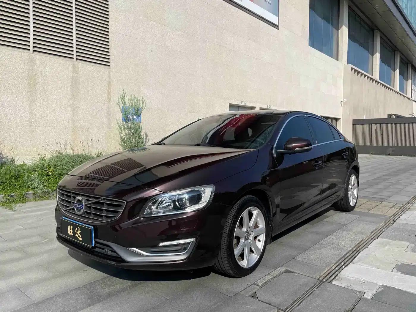 2017 Volvo S60 S60L T5 Smart Edition — миниатюра 1