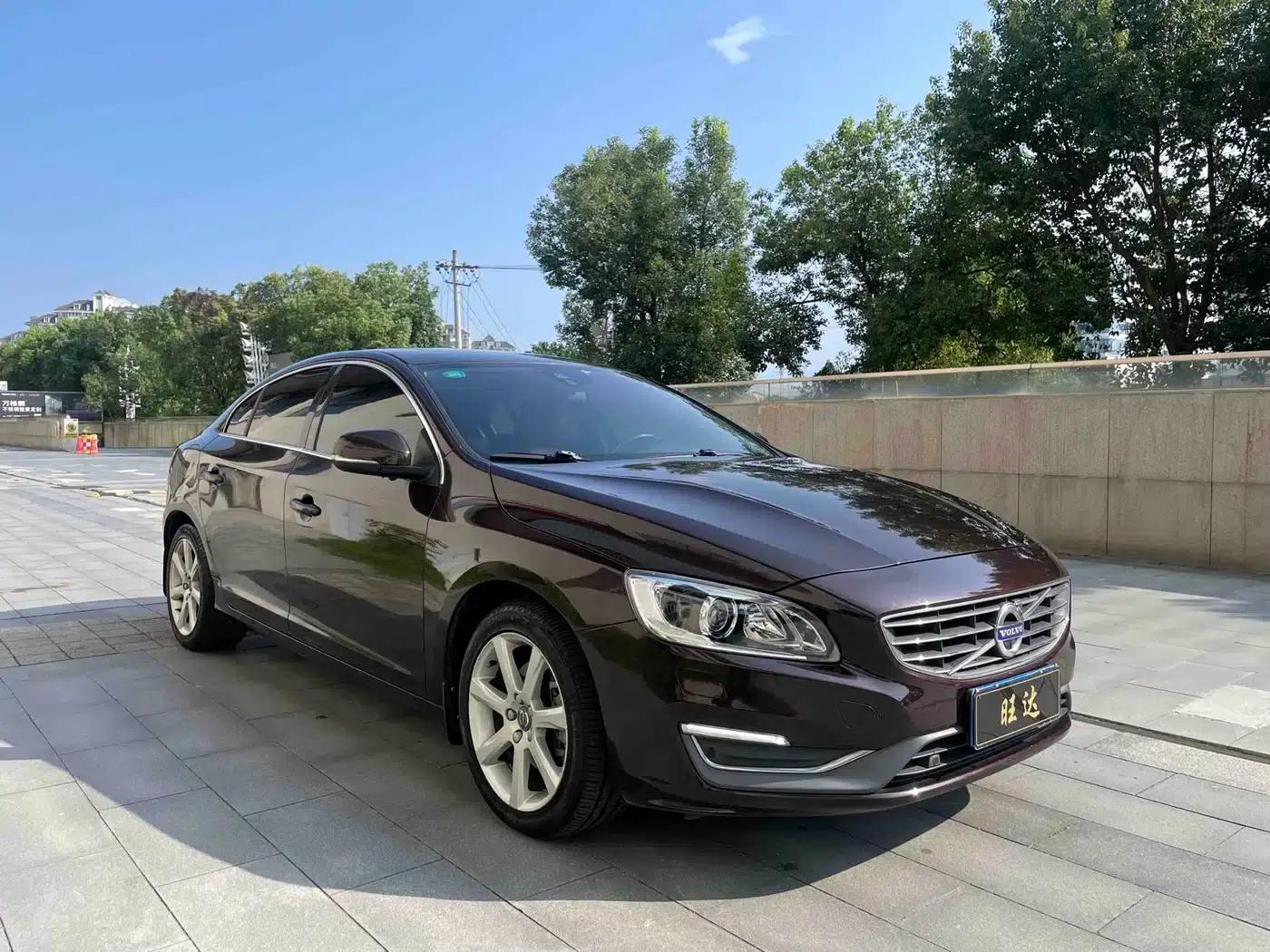 2017 Volvo S60 S60L T5 Smart Edition — миниатюра 2
