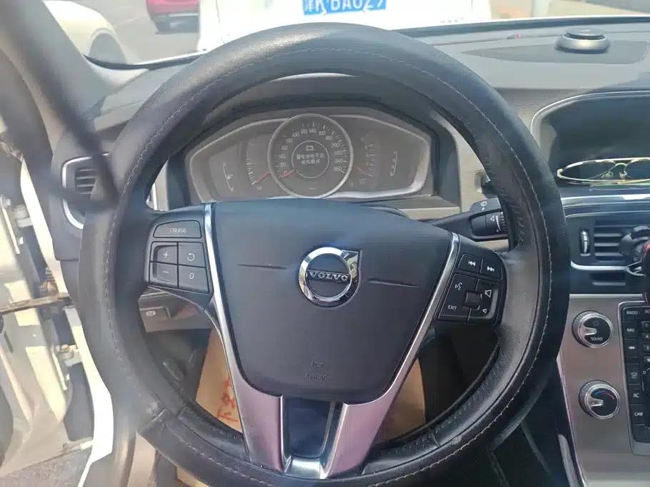 2019 Volvo S60 S60L Facelift T5 Smart Advanced Edition — миниатюра 15