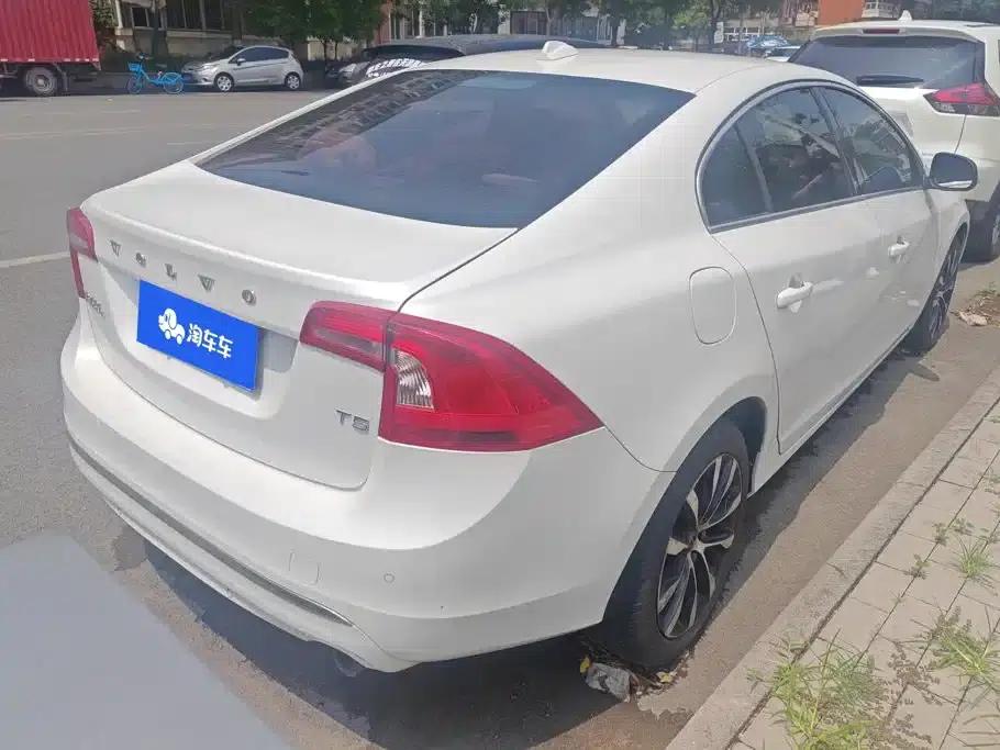 2019 Volvo S60 S60L Facelift T5 Smart Advanced Edition — миниатюра 3