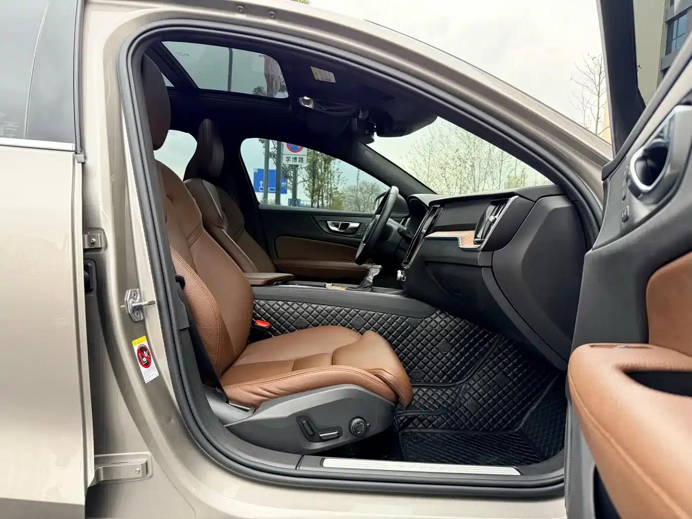 Volvo S60 2020 T4 Smart Luxury Edition — миниатюра 11