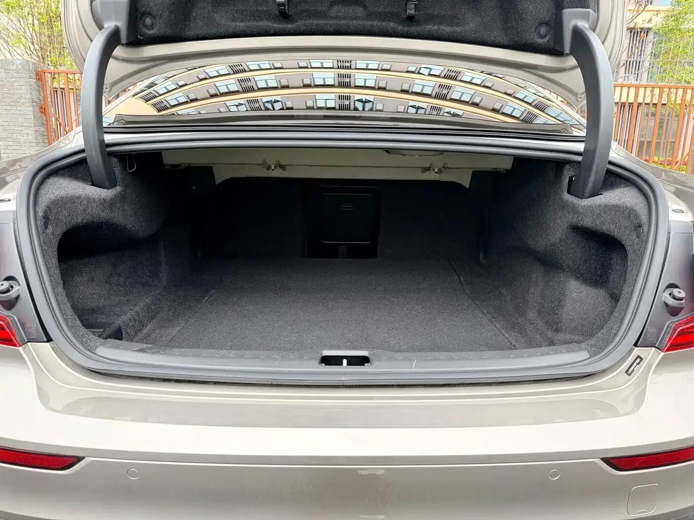 Volvo S60 2020 T4 Smart Luxury Edition — миниатюра 19