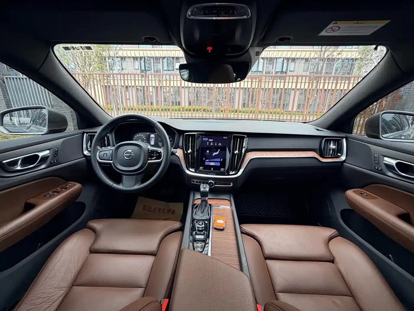 Volvo S60 2020 T4 Smart Luxury Edition — миниатюра 8