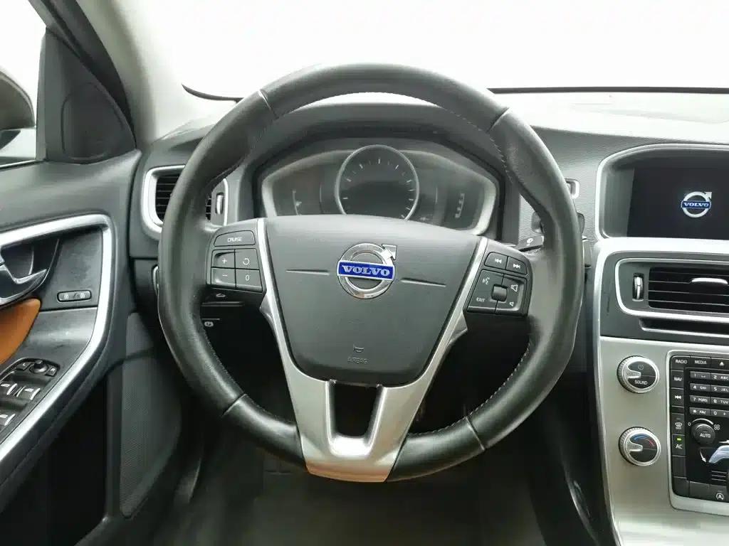 2017 Volvo S60 S60L T3 Smart Edition — миниатюра 11