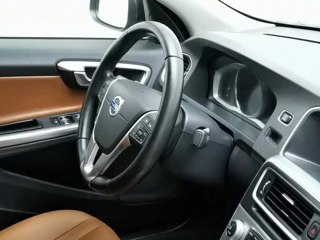 2017 Volvo S60 S60L T3 Smart Edition — миниатюра 22