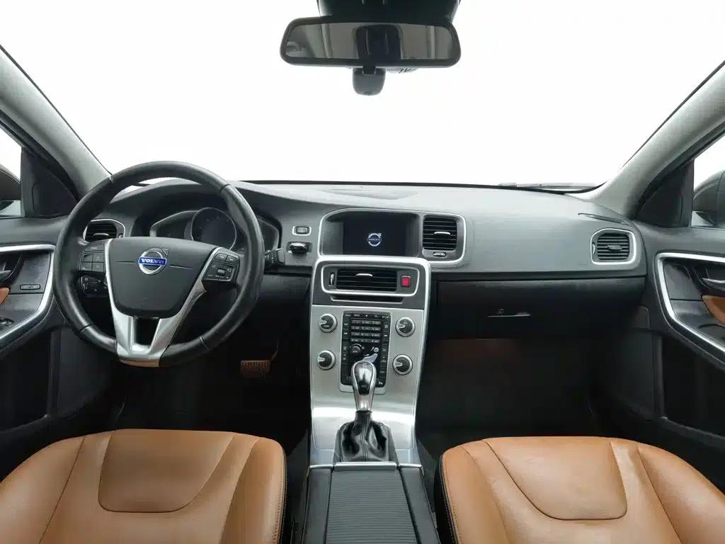 2017 Volvo S60 S60L T3 Smart Edition — миниатюра 5