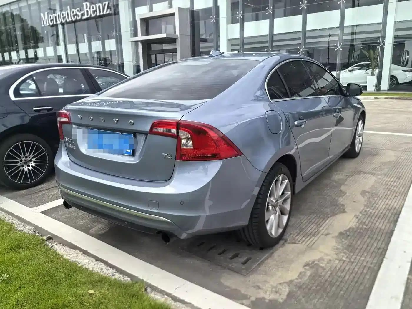 2018 Volvo S60 S60L T4 Smart Edition — миниатюра 6