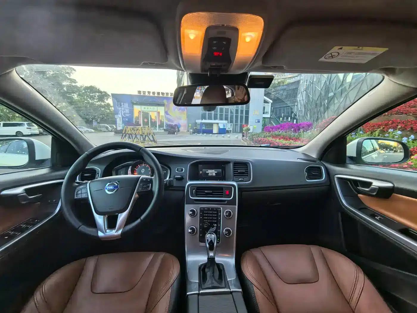 2017 Volvo S60 S60L T5 Smart Edition — миниатюра 11