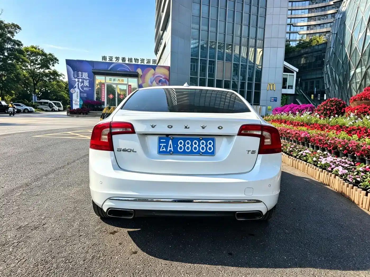 2017 Volvo S60 S60L T5 Smart Edition — миниатюра 14