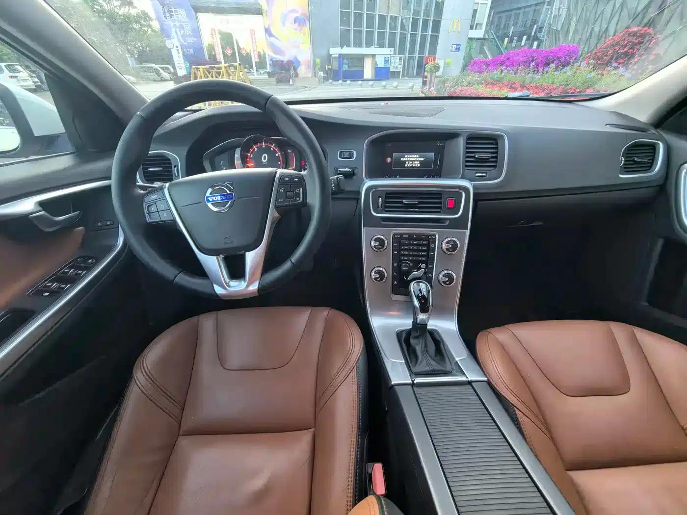2017 Volvo S60 S60L T5 Smart Edition — миниатюра 7