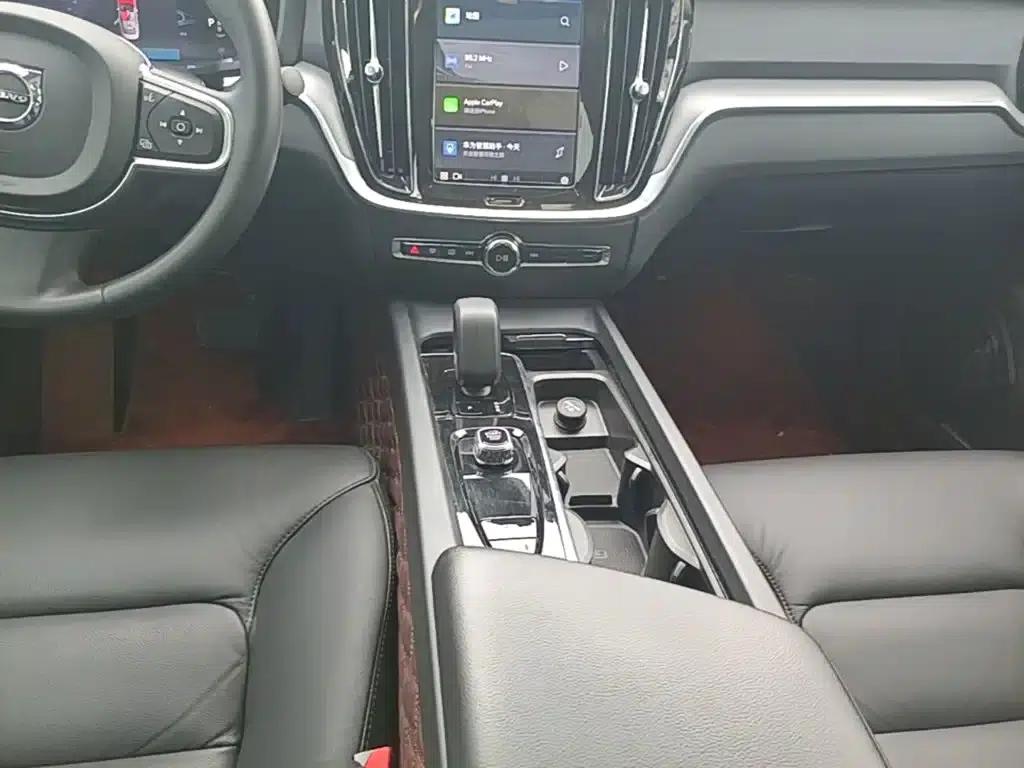 2023 Volvo S60 B4 Smart Luxury Edition — миниатюра 14