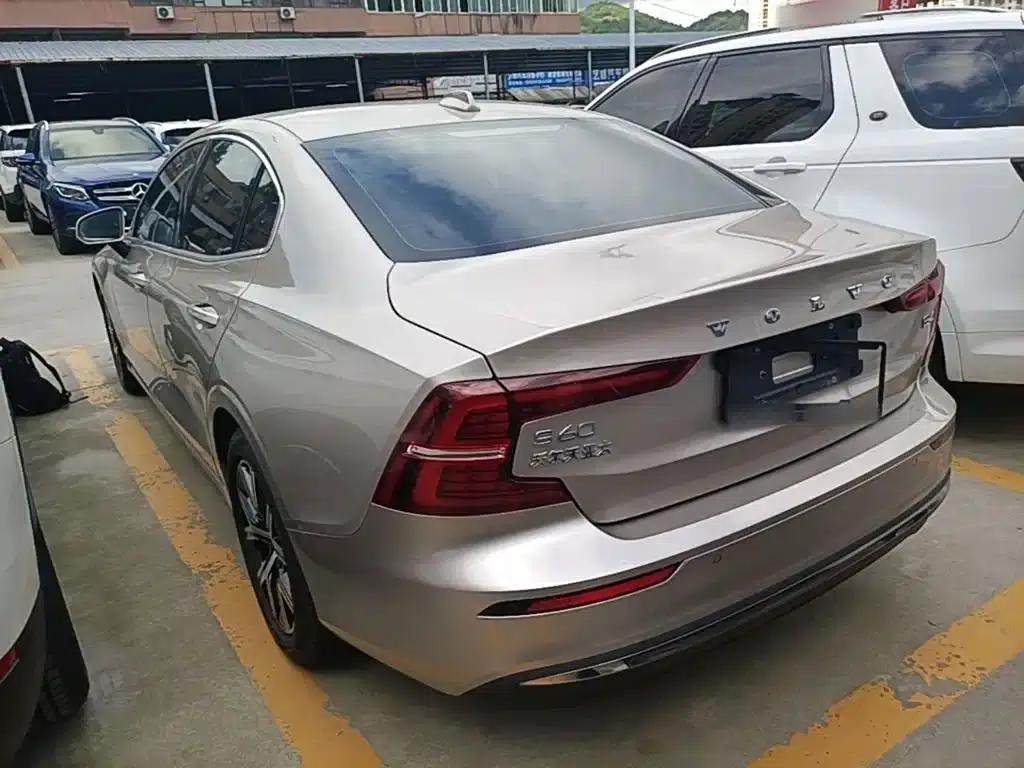 2023 Volvo S60 B4 Smart Luxury Edition — миниатюра 5