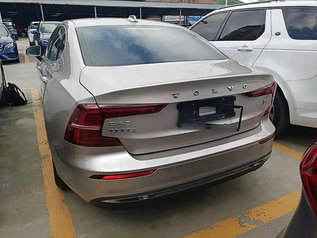 2023 Volvo S60 B4 Smart Luxury Edition — миниатюра 6