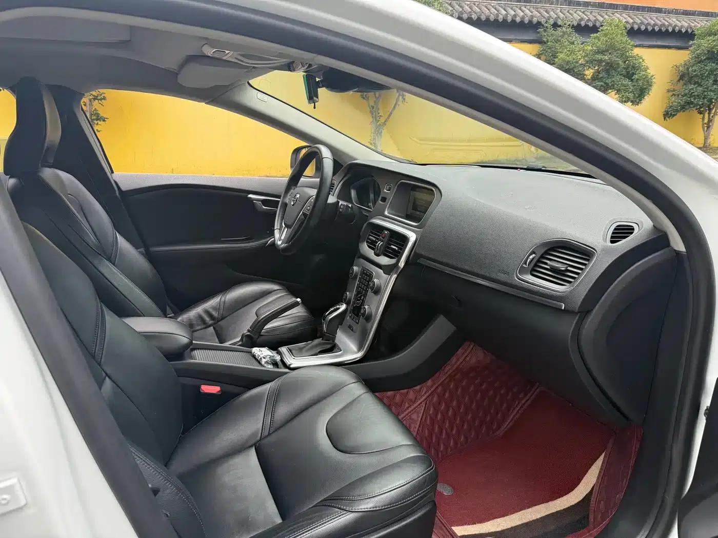 2017 Volvo V40 T3 Smart Edition — миниатюра 12