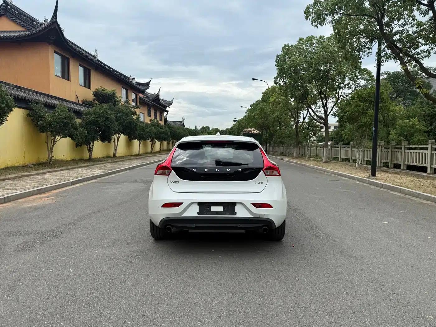 2017 Volvo V40 T3 Smart Edition — миниатюра 6