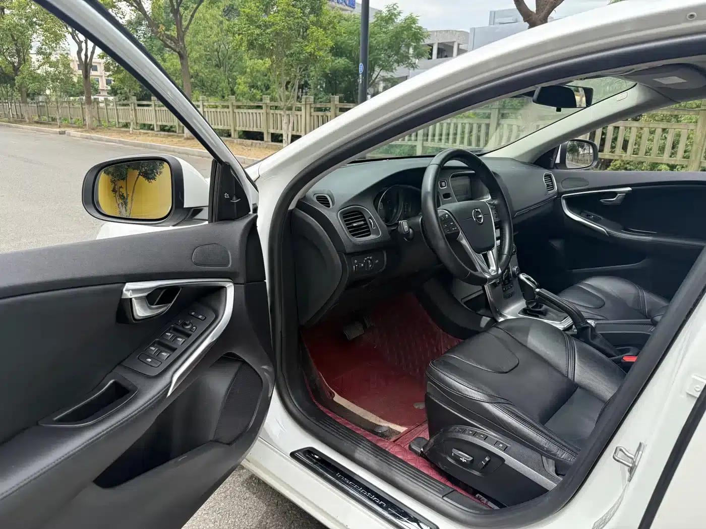 2017 Volvo V40 T3 Smart Edition — миниатюра 10