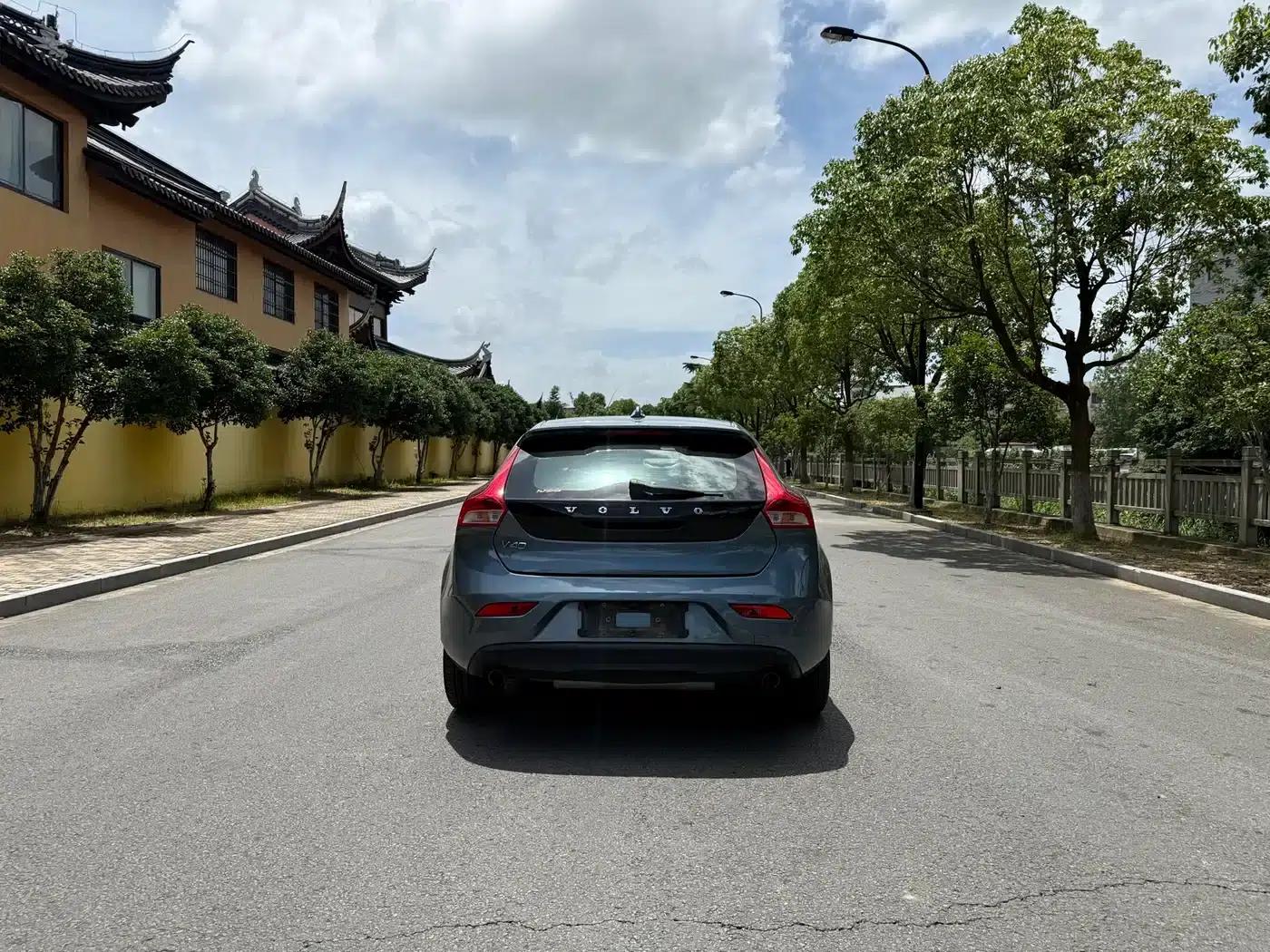 2014 Volvo V40 2.0T Smart Edition — миниатюра 6