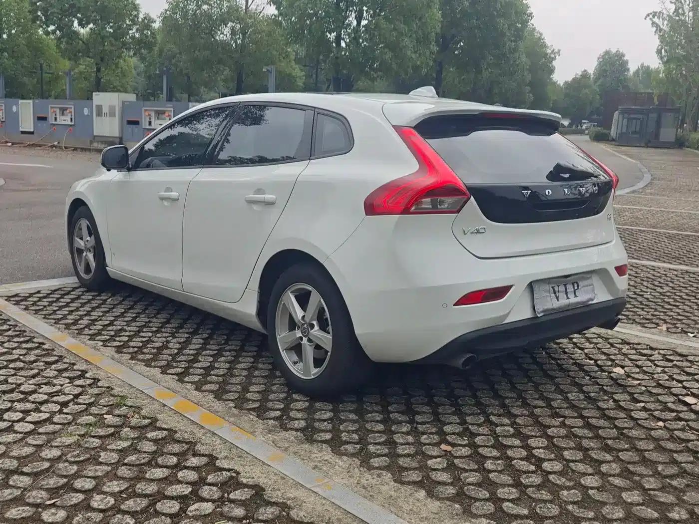 2016 Volvo V40 T3 Smart Edition — миниатюра 12