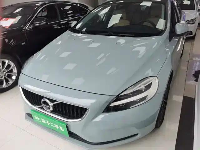 2017 Volvo V40 T3 Smart Edition