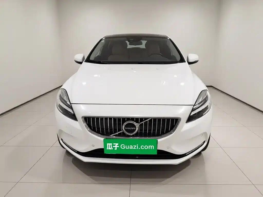 2017 Volvo V40 T3 Smart Edition — миниатюра 24