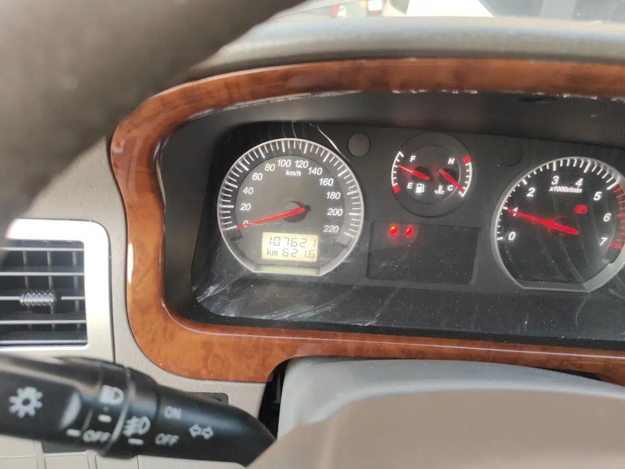 Foton Scenic G5 2019 2.0L Restyled New Express 7-Seater Multi-Purpose Passenger Vehicle 1TZ — миниатюра 12