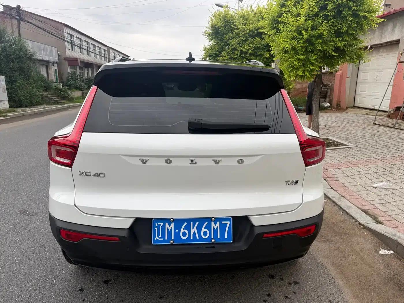 2021 Volvo XC40 T4 AWD Inscription Sport Edition — миниатюра 6