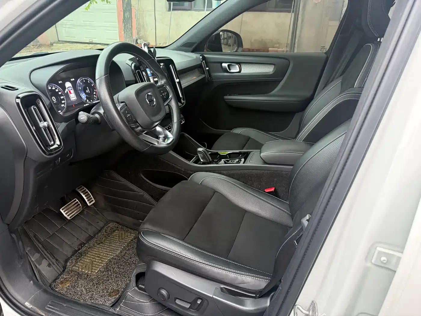 2021 Volvo XC40 T4 AWD Inscription Sport Edition — миниатюра 7