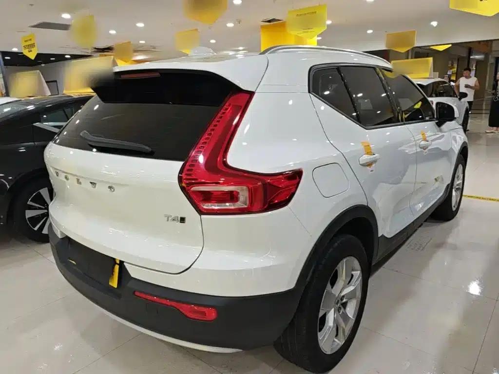 2021 Volvo XC40 T4 AWD Smart Fashion Edition — миниатюра 7