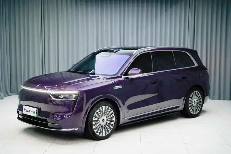 Wenjie M8 2025 Extended Range Max+ 6-Seat 4WD Version (192-line LiDAR) — миниатюра 1