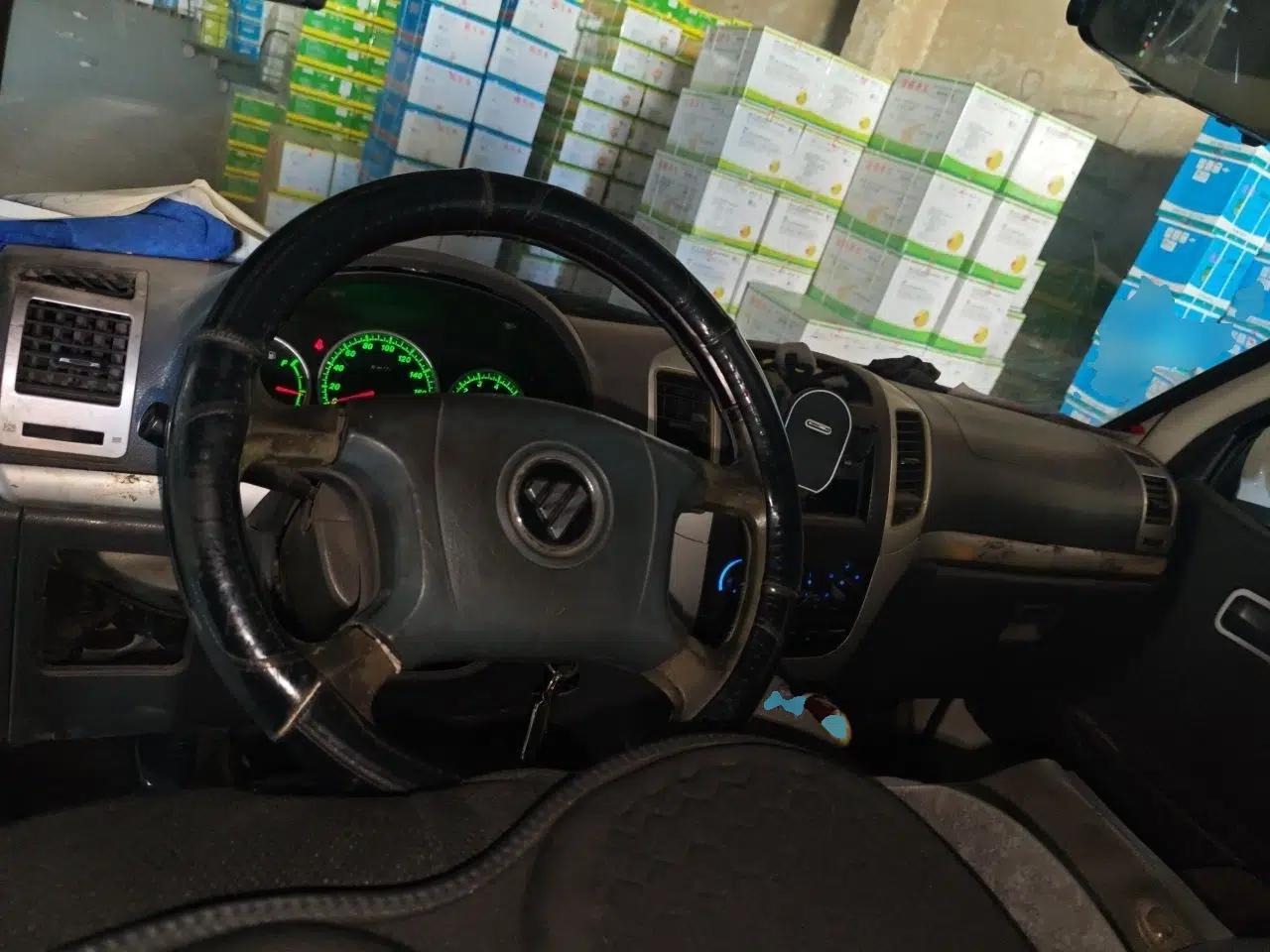 Foton Scenic 2014 2.5T Express Classic Long-Wheelbase High-Roof Version with 4J25TC Engine — миниатюра 10