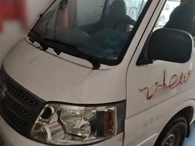 Foton Scenic 2016 2.0L Landscape Express Short Wheelbase High Roof 491EQ4A