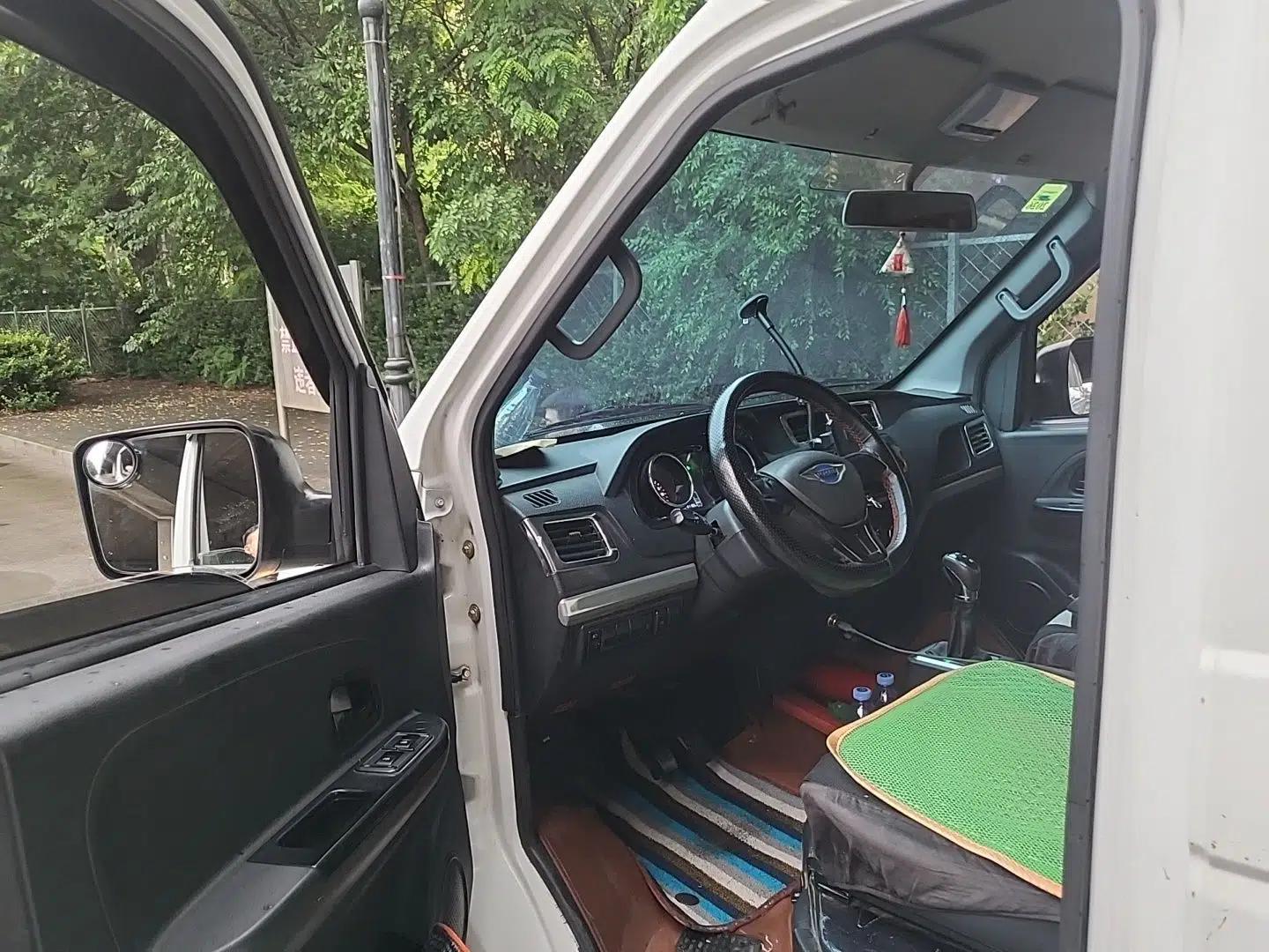 Foton Skyworth EV6 2023 Fast and Slow Charging Version — миниатюра 16